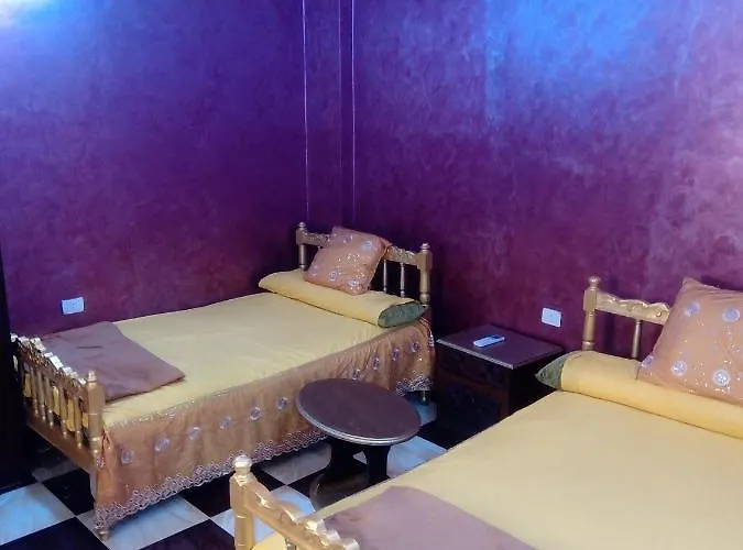 Golden Nest - 1st Choice For Guests Seeking Super Location In The Heart Of ,your 2nd Home, Long & Free Wifi At A Competitive Price 3*